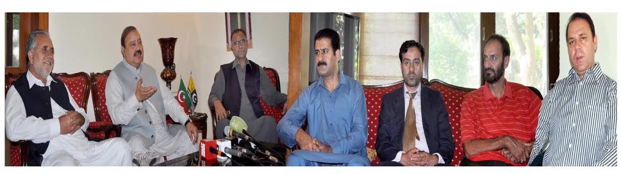 Hurriyat (M) welcomes Million Men March initiative by former PaK PM